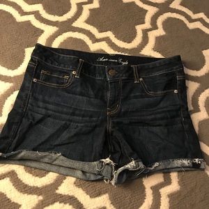 High wasted American eagle shorts